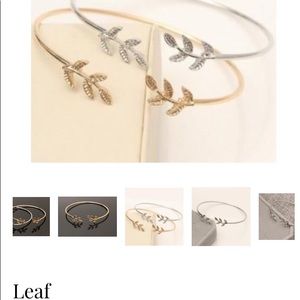 A bracelet that comes in two different colors